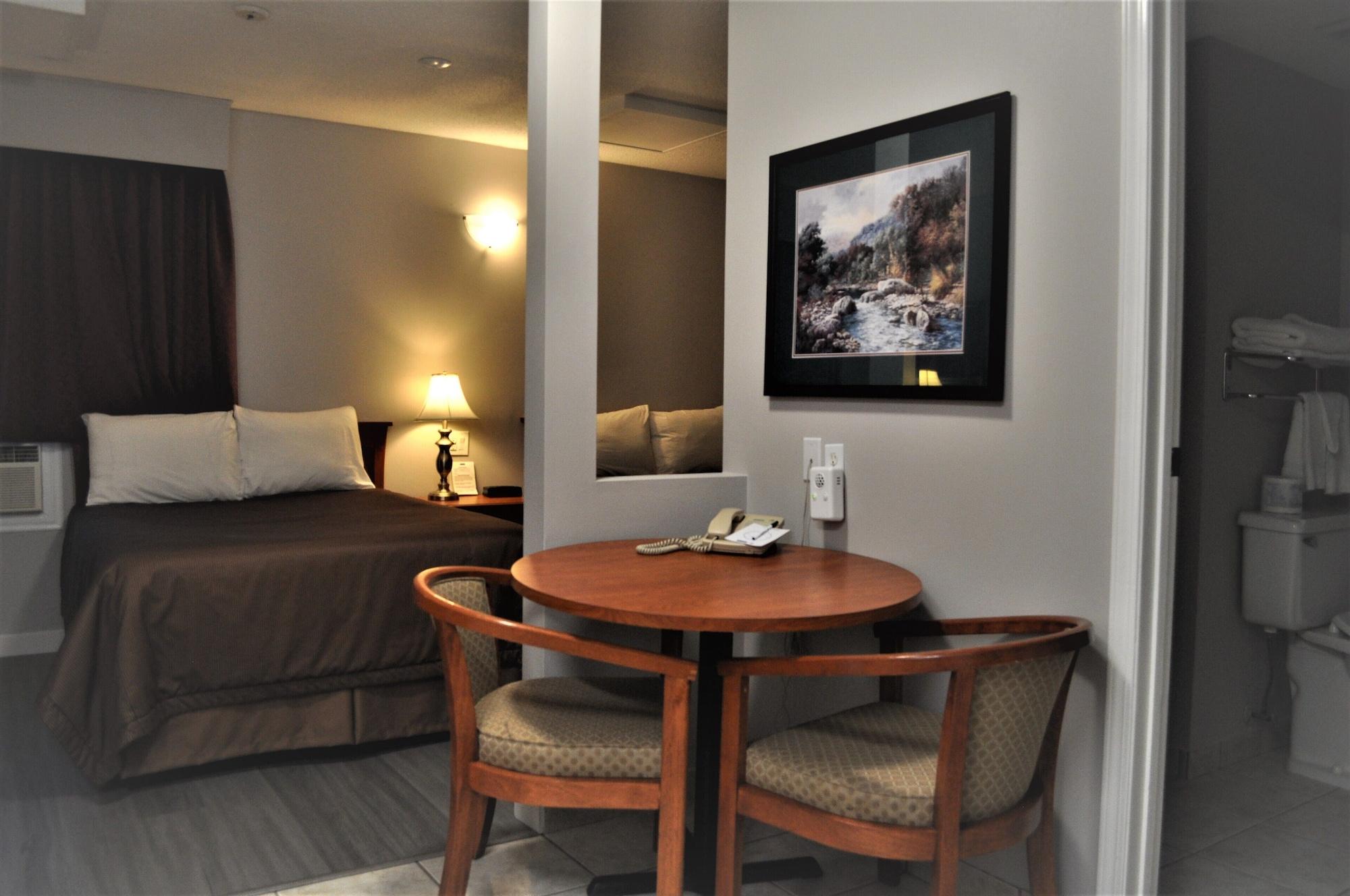 Travelodge By Wyndham Langley Kültér fotó