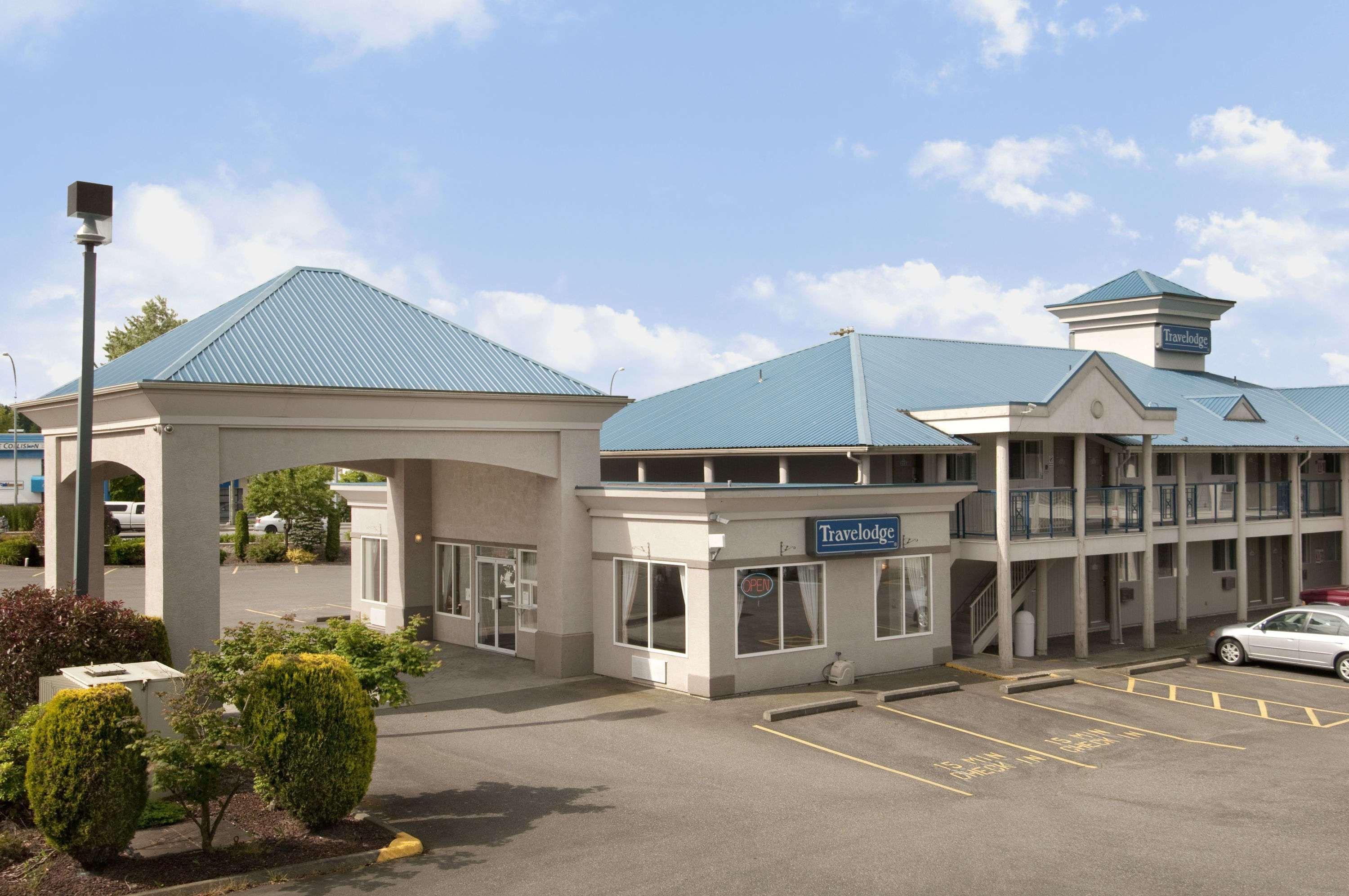 Travelodge By Wyndham Langley Kültér fotó