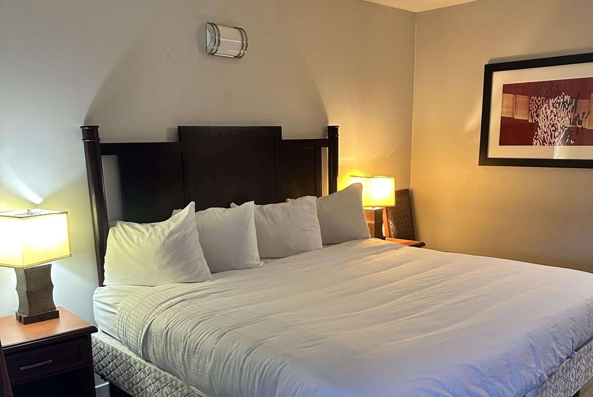 Travelodge By Wyndham Langley Kültér fotó