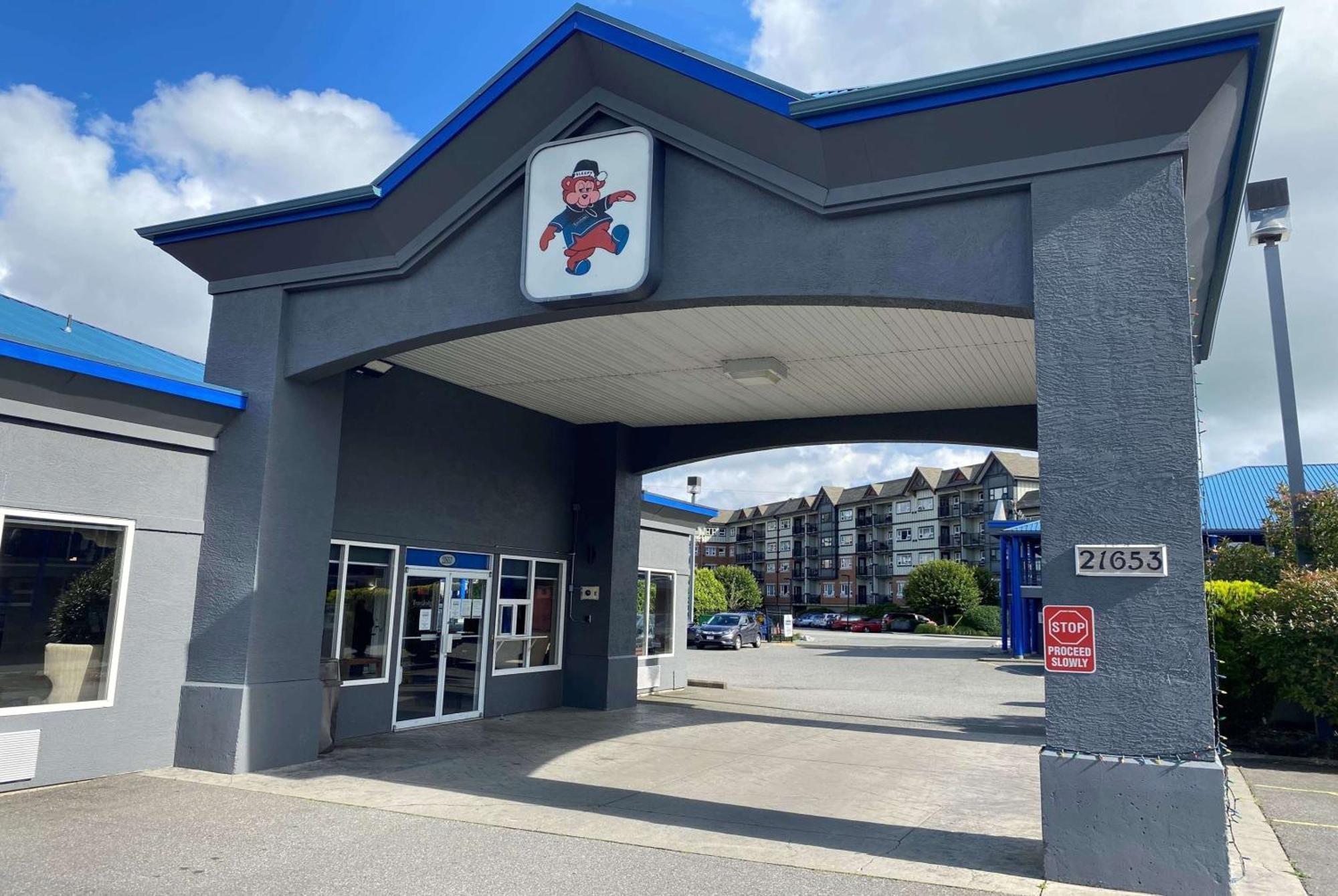 Travelodge By Wyndham Langley Kültér fotó
